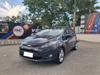 Usata Ford Fiesta Titanium 69 CV (50 kW) 2012 Grigio Berlina