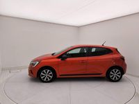 Usata Renault Clio V Equilibre 145 CV (106 kW) 2022 Arancione Berlina