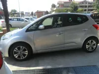 Usata Kia Venga 90 CV (66 kW) 2017 Argento Utilitaria