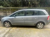 Usata Opel Zafira 2007 Grigio Monovolume