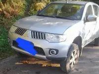 Usata Mitsubishi L200 Invite+ 136 CV (100 kW) 2010 Pick-up