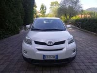 Usata Toyota Urban Cruiser Luxury 90 CV (66 kW) 2010 Bianco Utilitaria