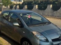 Usata Toyota Yaris 75 CV (55 kW) 2008 Grigio Utilitaria