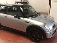 Usata Mini Cooper 116 CV (85 kW) 2006 Argento metallizzato Utilitaria