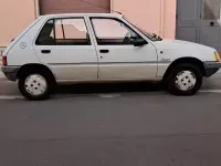 Usata Peugeot 205 60 CV (44 kW) 1990 Bianco Berlina