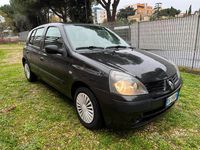 Usata Renault Clio II Dynamique 69 CV (50 kW) 2006 Nero Berlina