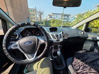 Usata Ford Fiesta 96 CV (70 kW) 2011 Nero Utilitaria