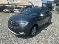 Usata Dacia Sandero Comfort 90 CV (66 kW) 2018 Grigio Berlina