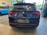 Usata Alfa Romeo Stelvio Ti 209 CV (153 kW) 2019 Blu SUV