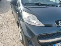 Usata Peugeot 107 68 CV (50 kW) 2011 Nero Utilitaria