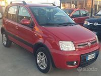 Usata Fiat Panda 4x4 74 CV (54 kW) 2011 Rosso Utilitaria