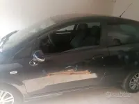 Usata Fiat Grande Punto 77 CV (56 kW) 2012 Utilitaria