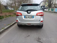 Käytetty Renault Koleos Dynamique 150 HP (110 kW) 2012 Harmaa Katumaasturi