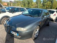 Usata Alfa Romeo 147 Progression 149 CV (109 kW) 2001 Grigio Utilitaria
