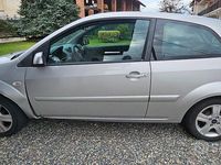 Usata Ford Fiesta 73 CV (53 kW) 2008 Grigio Utilitaria