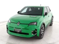 Usata Renault 5 E-Tech Komfort 110 kW (150 CV) 2025 Verde Berlina