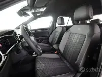 Usata VW T-Roc R-line Plus 150 CV (110 kW) 2024 Argento SUV