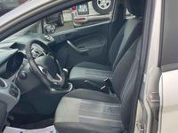 Usata Ford Fiesta 92 CV (67 kW) 2010 Grigio Utilitaria