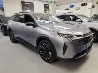Usata Peugeot 5008 Allure 136 CV (100 kW) 2025 Grigio artense SUV