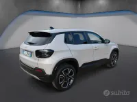 Usata Jeep Avenger Summit 101 CV (74 kW) 2025 Beige SUV
