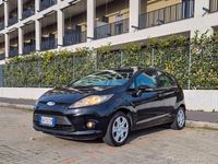 Usata Ford Fiesta 82 CV (60 kW) 2009 Nero Utilitaria