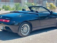 Usata Alfa Romeo Spider 150 CV (110 kW) 1996 Nero Cabrio
