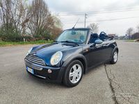 Usata Mini One Cabriolet 90 CV (66 kW) 2005 Nero Cabrio