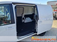 Usata Hyundai Staria 177 CV (130 kW) 2022 Bianco Monovolume