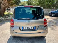 Usata Renault Modus Night&Day 75 CV (55 kW) 2011 Giallo Monovolume