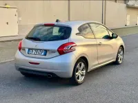 Usata Peugeot 208 Allure 120 CV (88 kW) 2013 Argento Utilitaria