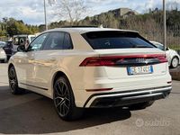 Usata Audi Q8 S-Line 286 CV (210 kW) 2021 Bianco SUV