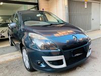 Usata Renault Scénic III 110 CV (80 kW) 2012 Grigio Monovolume