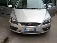Usata Ford Focus 90 CV (66 kW) 2005 Grigio Berlina