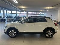 Usata VW T-Roc Style 110 CV (80 kW) 2023 Pure white + tetto black SUV