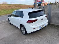 Usata VW Golf VIII 116 CV (85 kW) 2022 Berlina