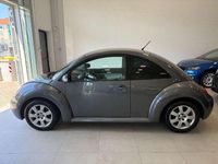 Usata VW Beetle 105 CV (77 kW) 2005 Grigio Utilitaria