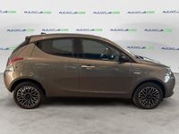 Usata Lancia Ypsilon S 70 CV (51 kW) 2024 Grigio Utilitaria