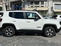 Usata Jeep Renegade Trailhawk 170 CV (125 kW) 2019 Bianco SUV