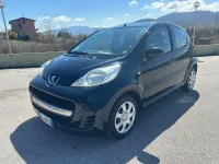 Usata Peugeot 107 Active 68 CV (50 kW) 2012 Nero Utilitaria