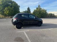 Usata Lancia Ypsilon 54 CV (39 kW) 2015 Nero Utilitaria