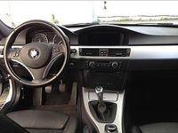 Usata BMW 318 143 CV (105 kW) 2011 Bianco Station wagon