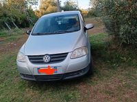 Używany VW Fox 54 KM (39 kW) 2005 Szary Hatchback