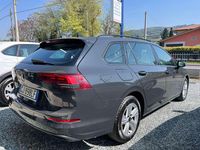 Usata VW Golf VIII Life 116 CV (85 kW) 2022 Grigio Station wagon