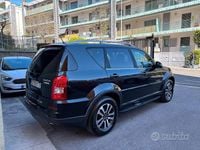 Usata Ssangyong (KGM) Rexton 155 CV (114 kW) 2014 Nero SUV