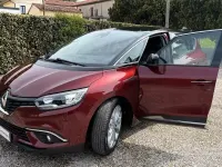 Usata Renault Scénic 120 CV (88 kW) 2019 Rosso Monovolume