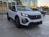 Nuova Peugeot 2008 Allure 100 CV (73 kW) 2026 Grigio SUV