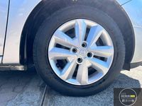 Begagnad Dacia Sandero Lauréate 75 HK (55 kW) 2014 Silver Halvkombi