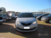 Usata Lancia Ypsilon 69 CV (50 kW) 2017 Grigio Utilitaria