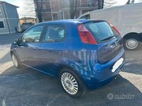 Usata Fiat Grande Punto Active 65 CV (47 kW) 2007 Blu Utilitaria