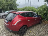 Usata Lancia Delta 120 CV (88 kW) 2009 Rosso Utilitaria